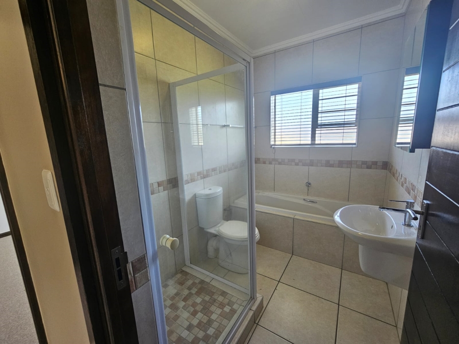 3 Bedroom Property for Sale in Dormehls Drift Western Cape